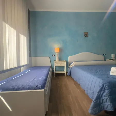 Urban House Apartment